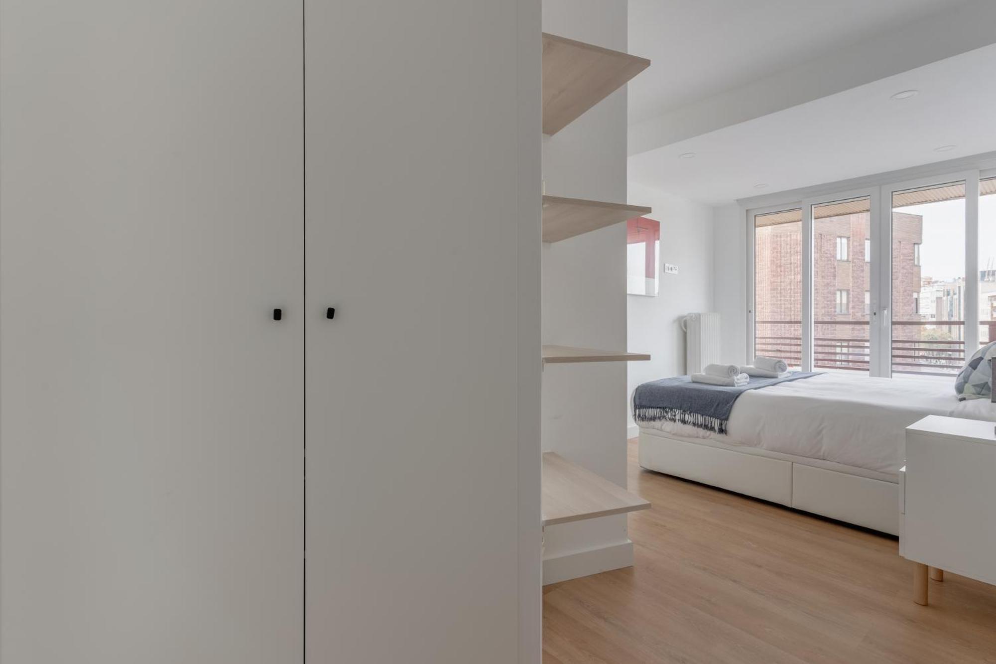 Bright With Terrace- 2bd 2bth- Salamanca Madrid